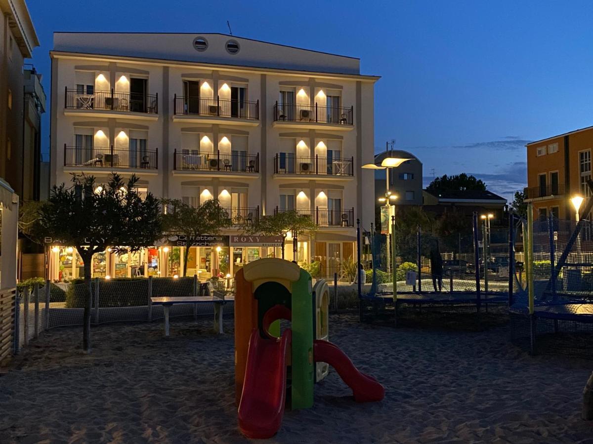 Residence Roxy Misano Adriatico Ngoại thất bức ảnh